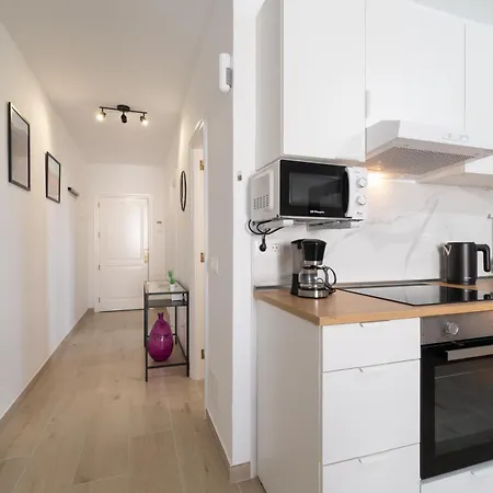 Lanzahost Carmenes Wellness *