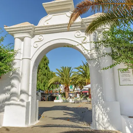 Lanzahost Carmenes Wellness Коста-Тегисе